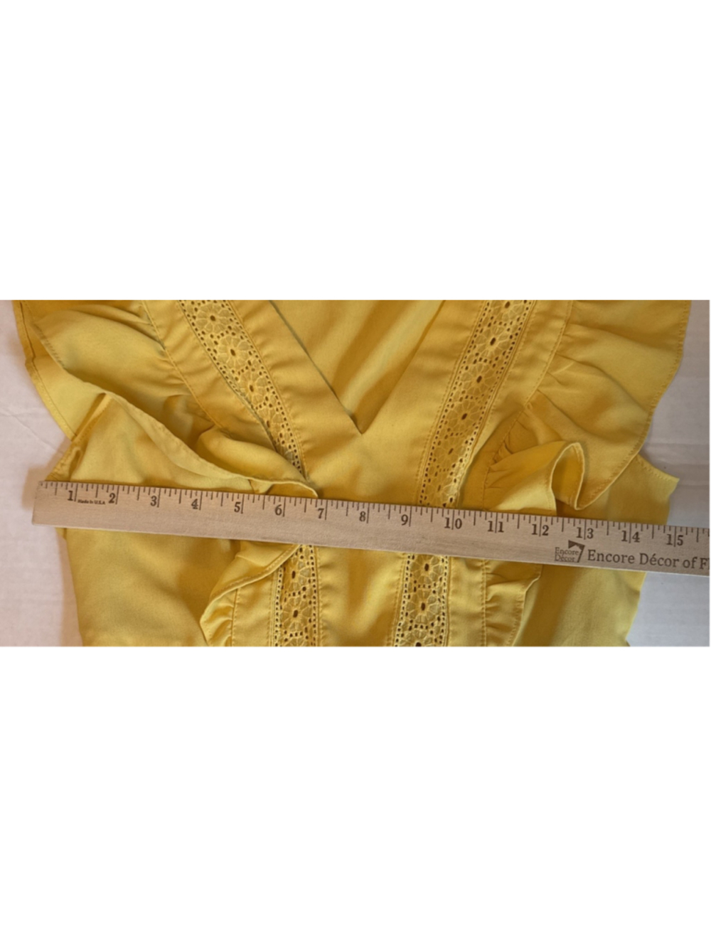 Milk & Honey Women’s V-neck Summer Yellow Top Flattering Sz Small Ruffle Sleeve - Picture 2 of 7